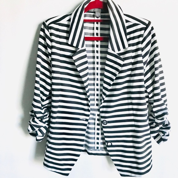 Suzy Shier Medium Strips Jacket Coat Blazer - Picture 1 of 7